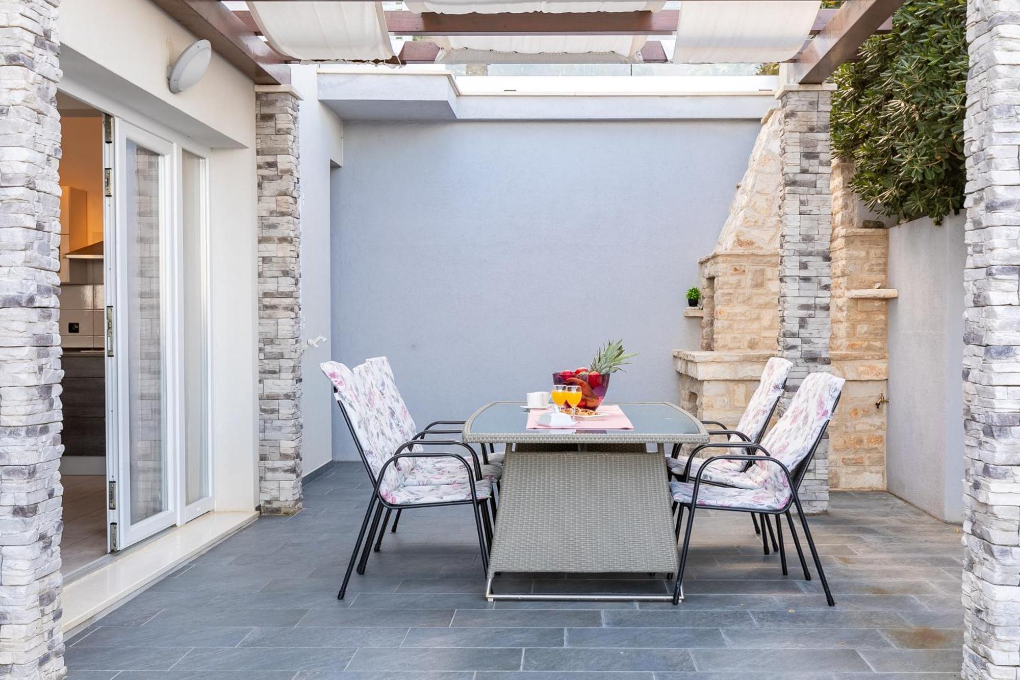 Holiday House Martinovic Приградица Екстериор снимка